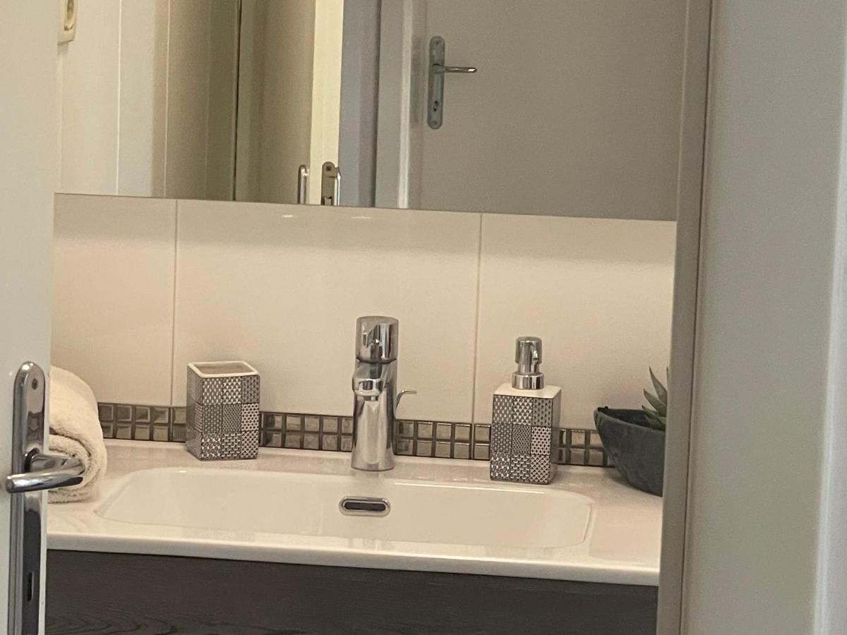 Apartment Bloom Near The Porec