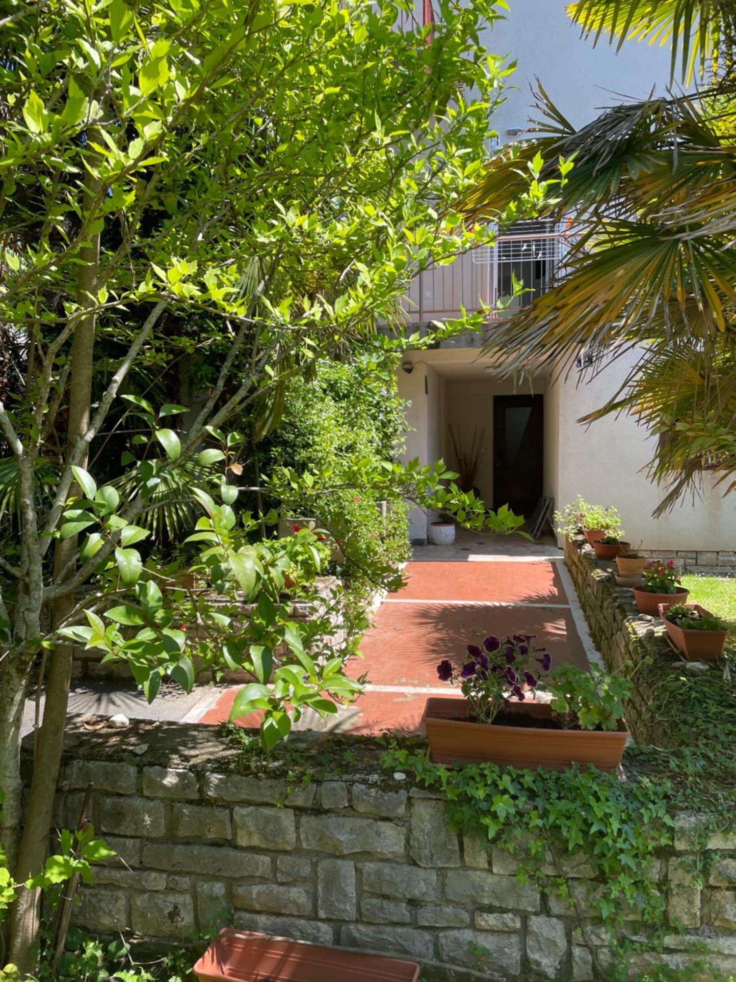Apartment Bloom Near The Poreč